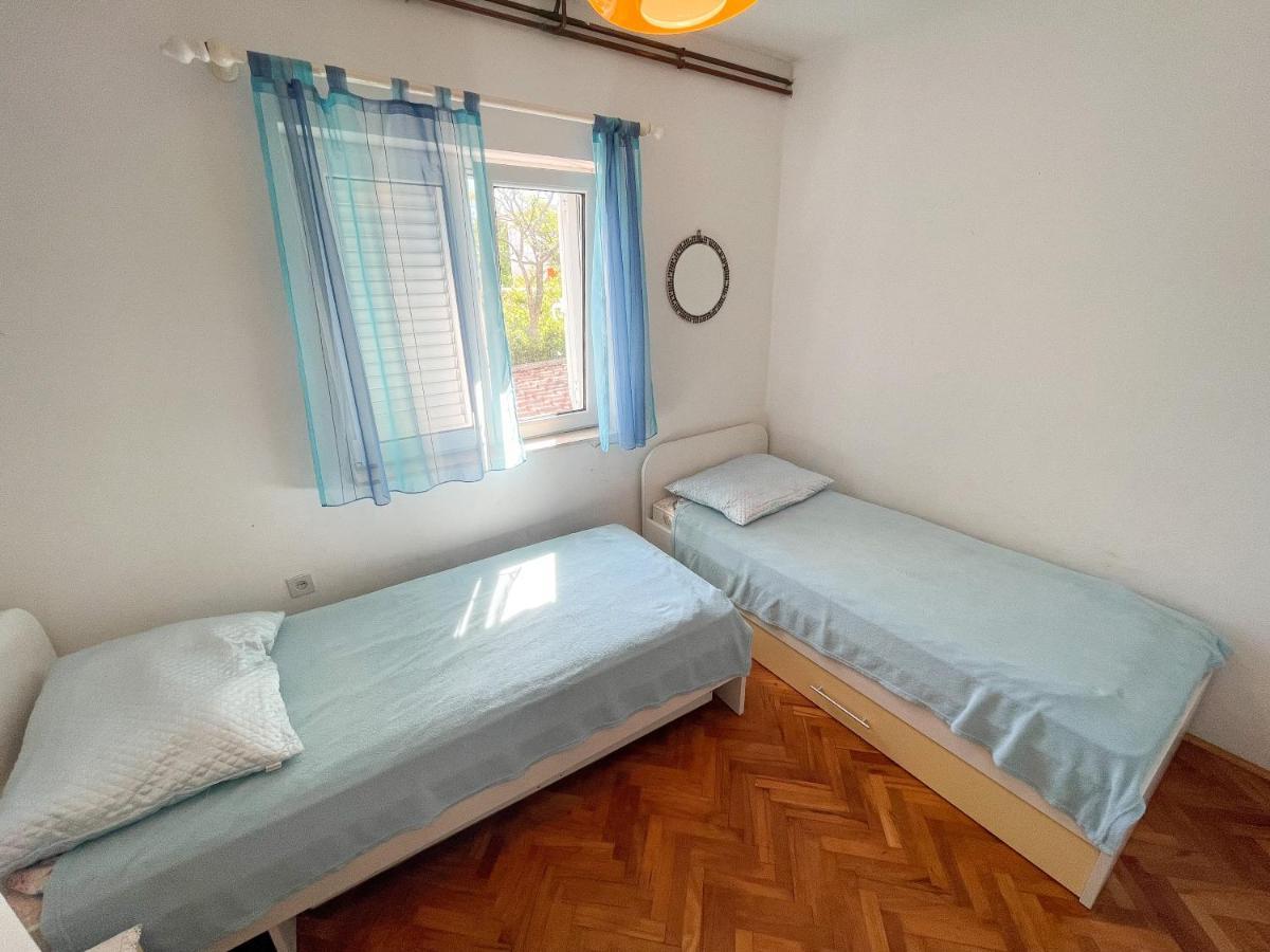 Apartmani Leonarda Jadranovo Exterior foto